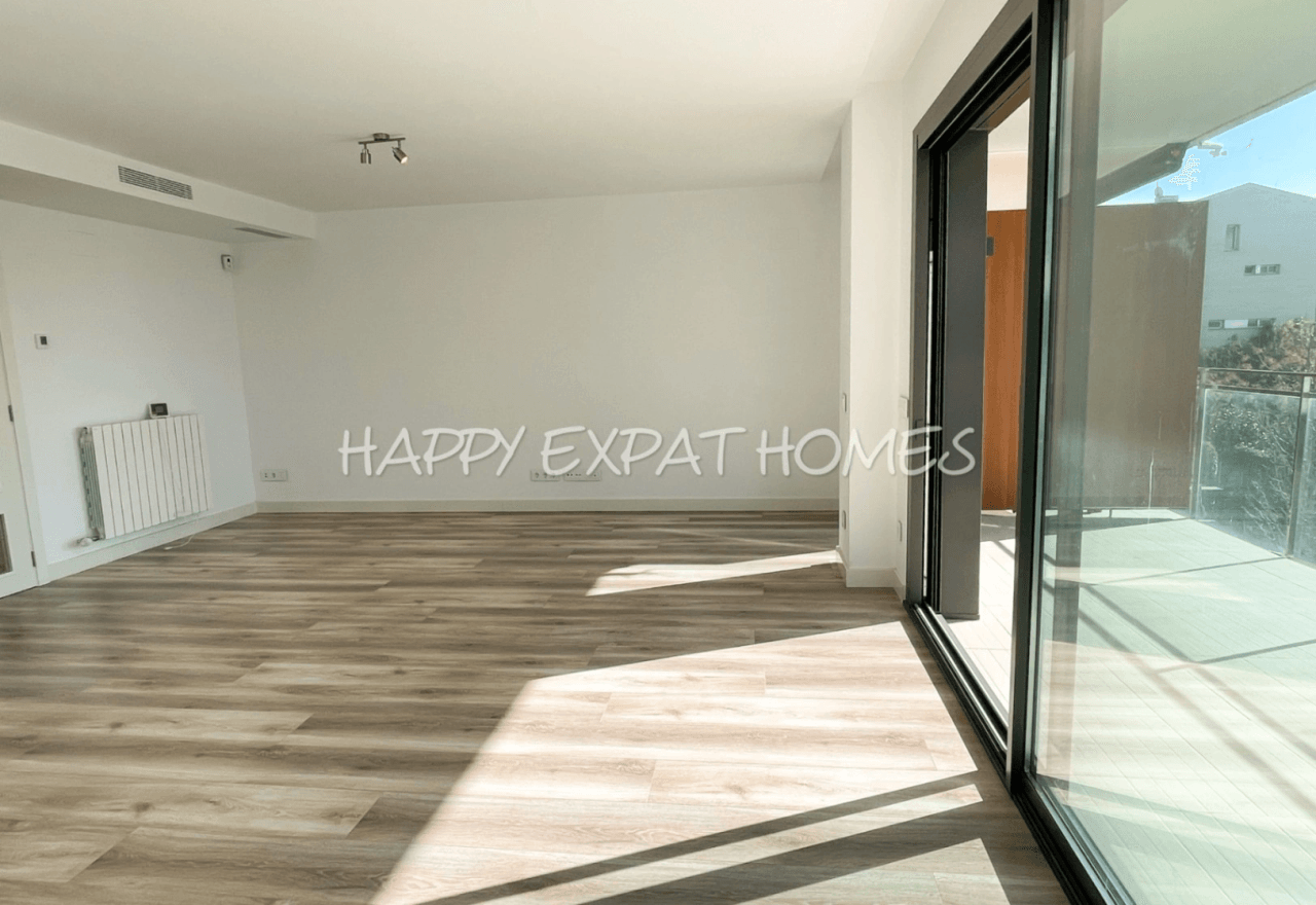 3 bedroom flat in La Plana (av. Sofia) with seaviews