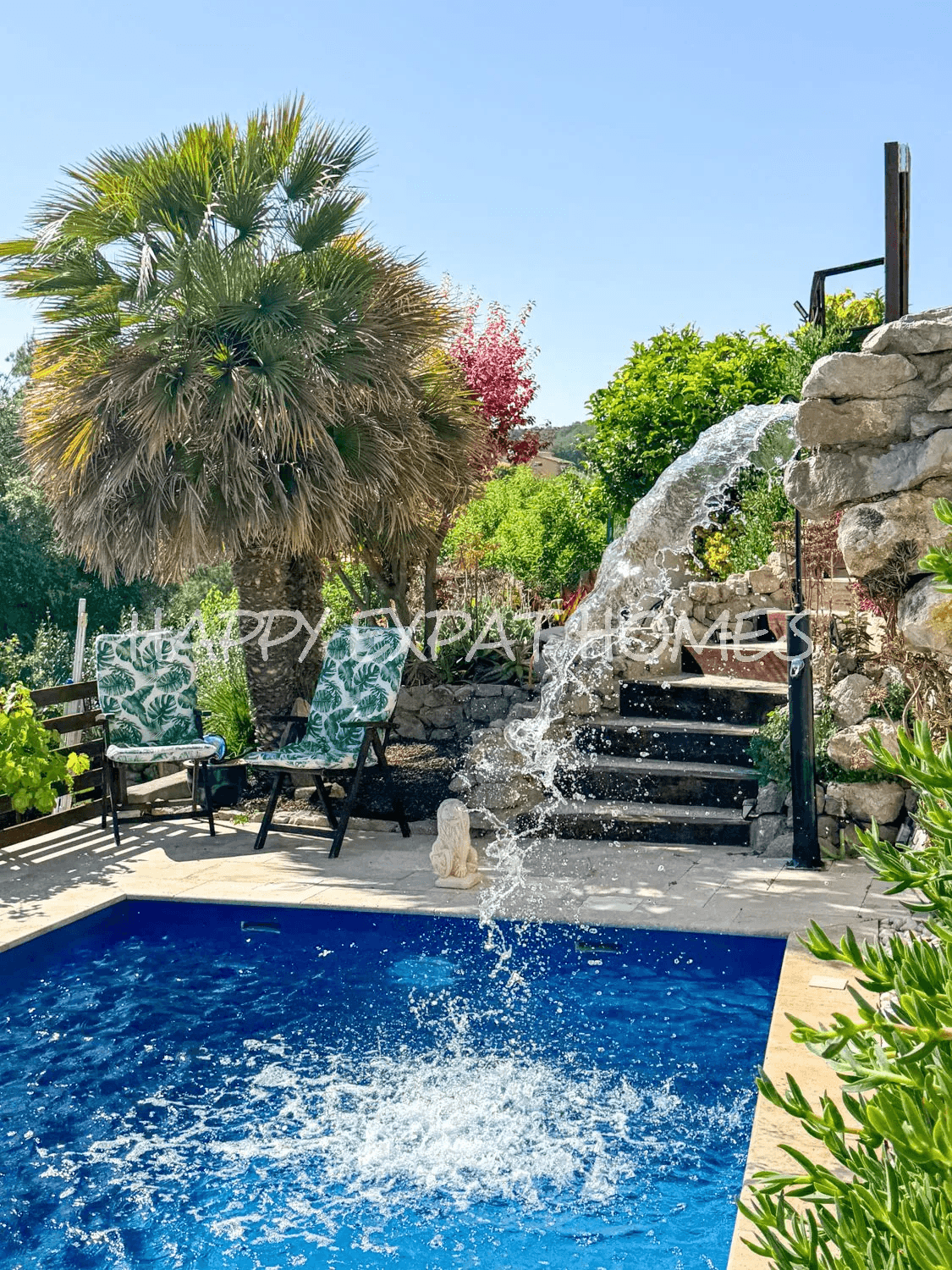 Huge fantastic villa in the Sitges hills with warehouse garage, independent apartment and tourist license