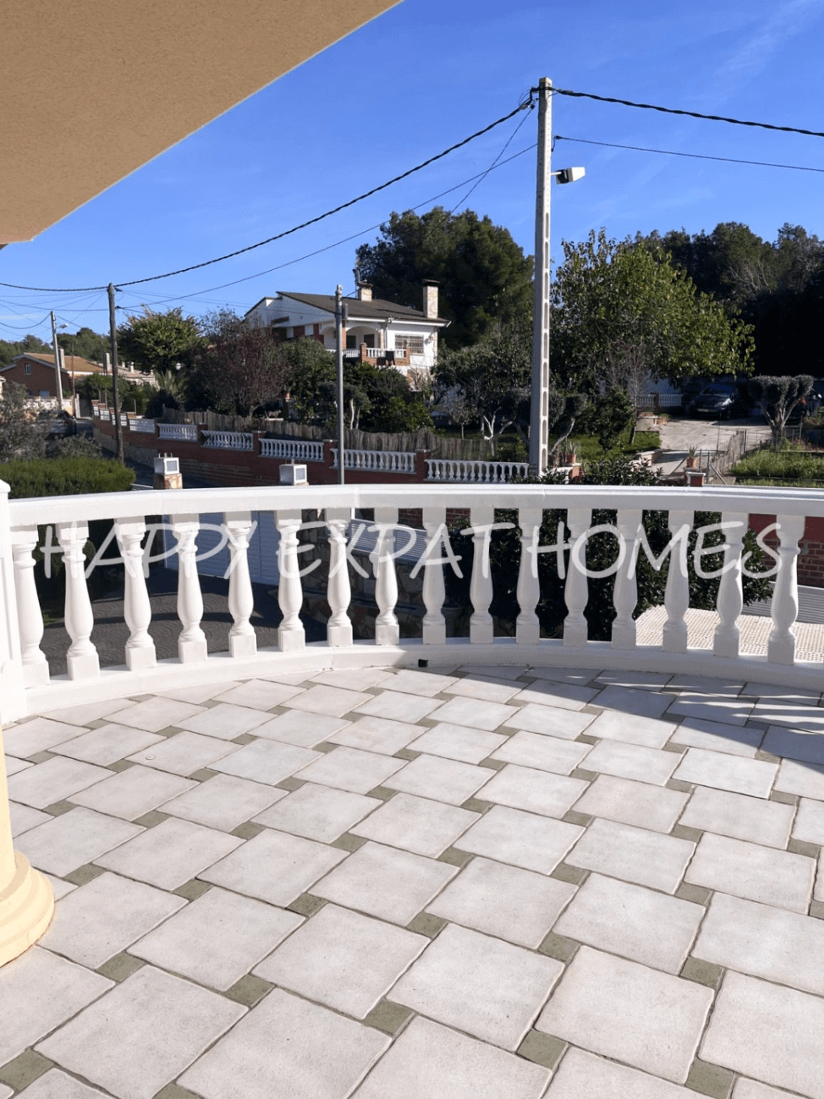 Exceptional villa with fantastic nature park views