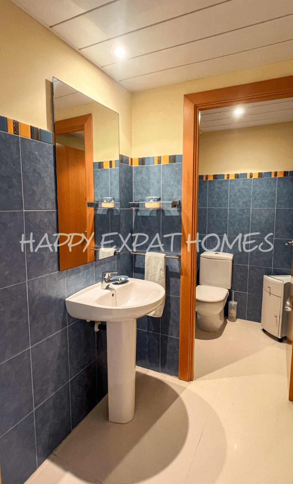 Spacious duplex with seaview and garden in Casas del Mar
