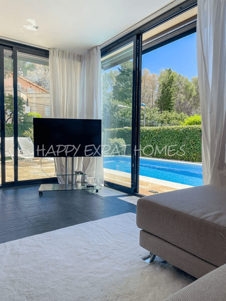 Impressive house with tourist license and sea views in Sitges