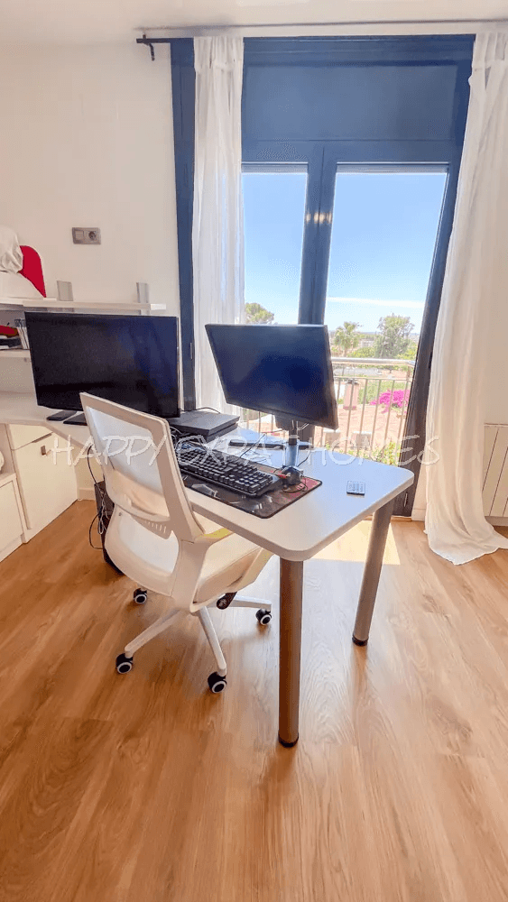 Impressive house with tourist license and sea views in Sitges