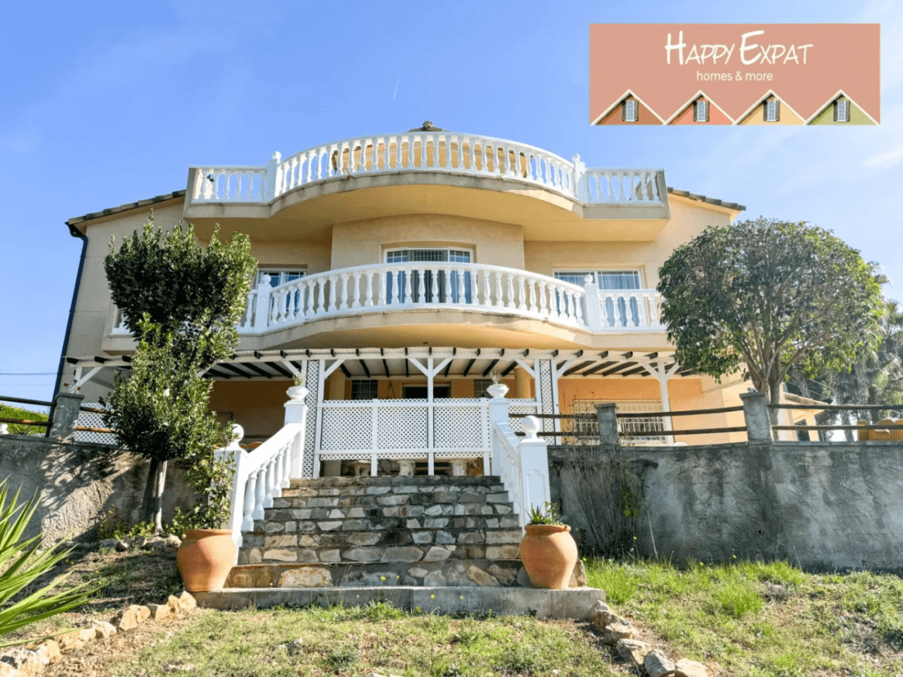 Exceptional villa with fantastic nature park views