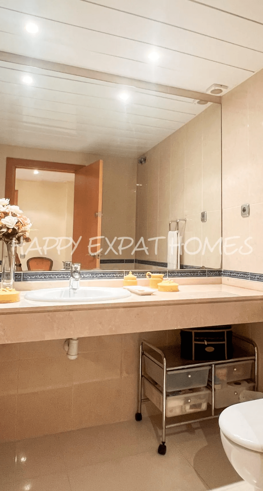 Spacious duplex with seaview and garden in Casas del Mar