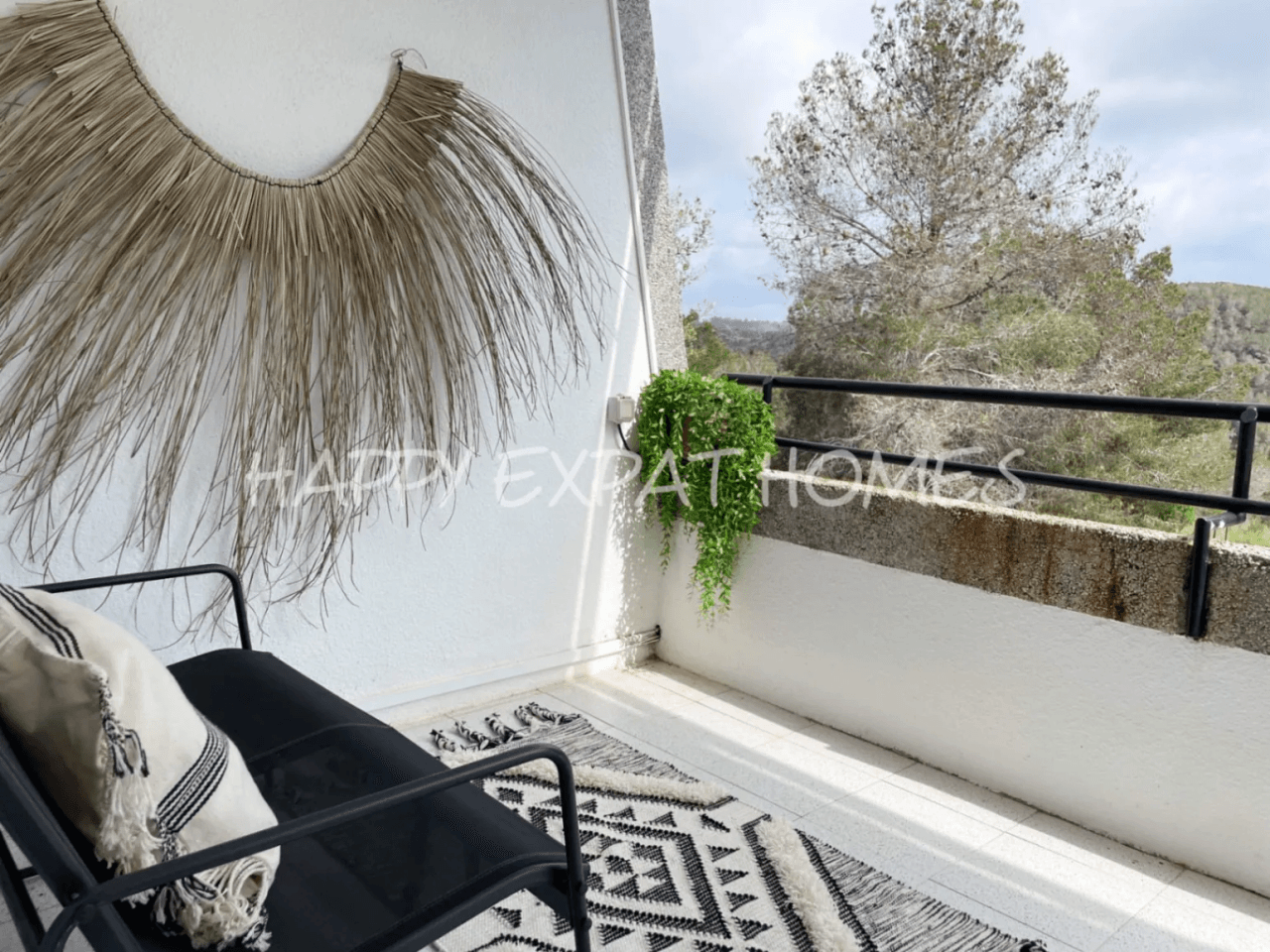 Big villa with private woods and tourist license