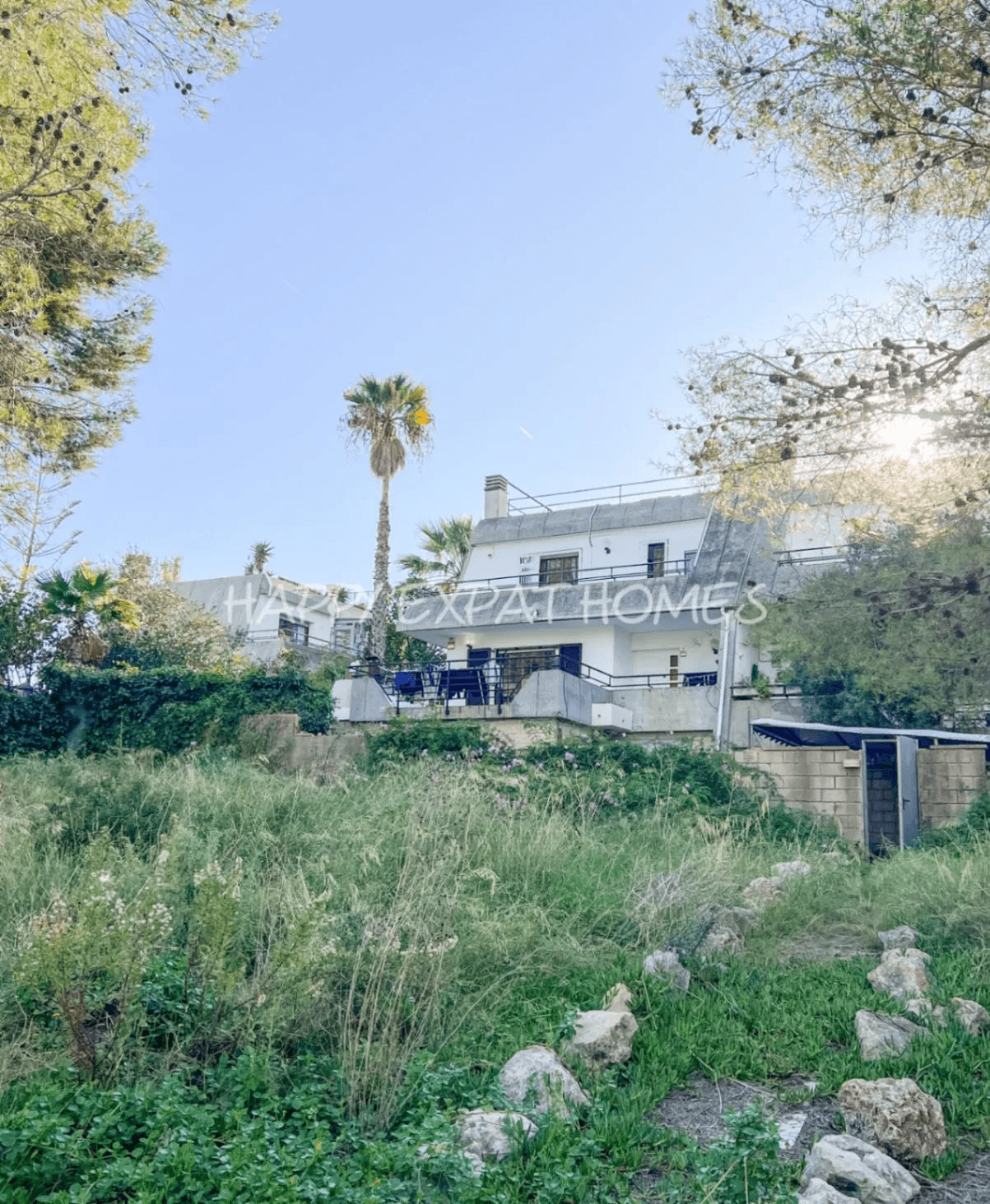 Big villa with private woods and tourist license