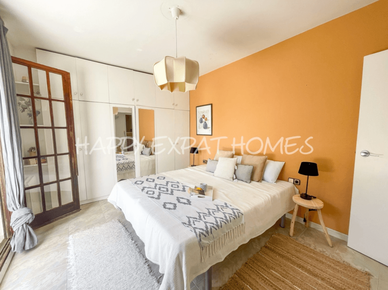 Big villa with private woods and tourist license