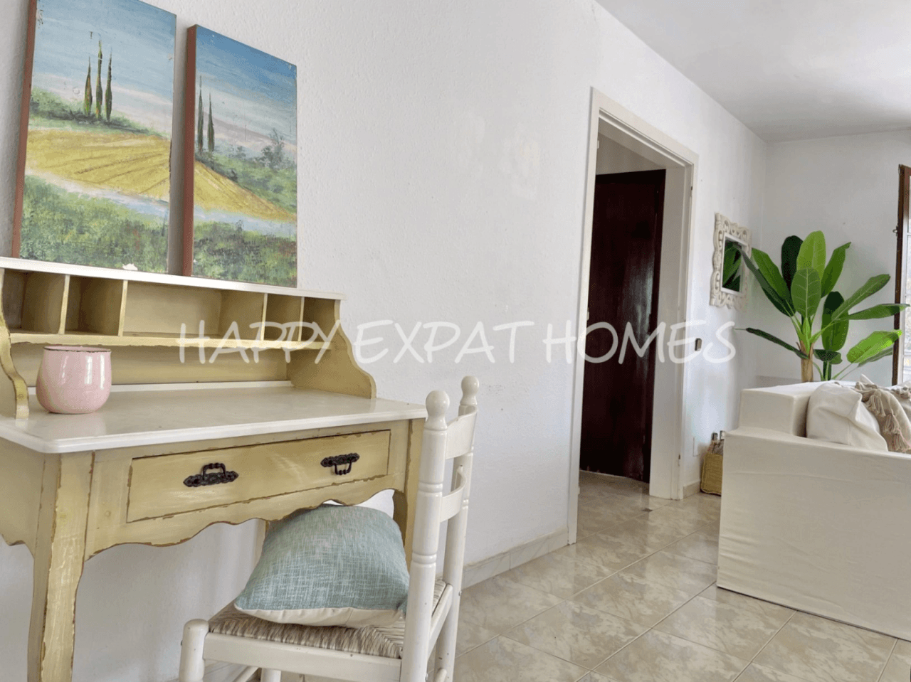 Big villa with private woods and tourist license