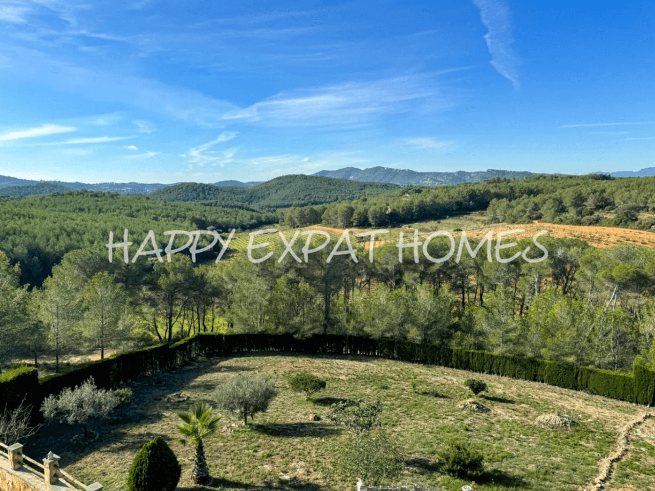 Exceptional villa with fantastic nature park views