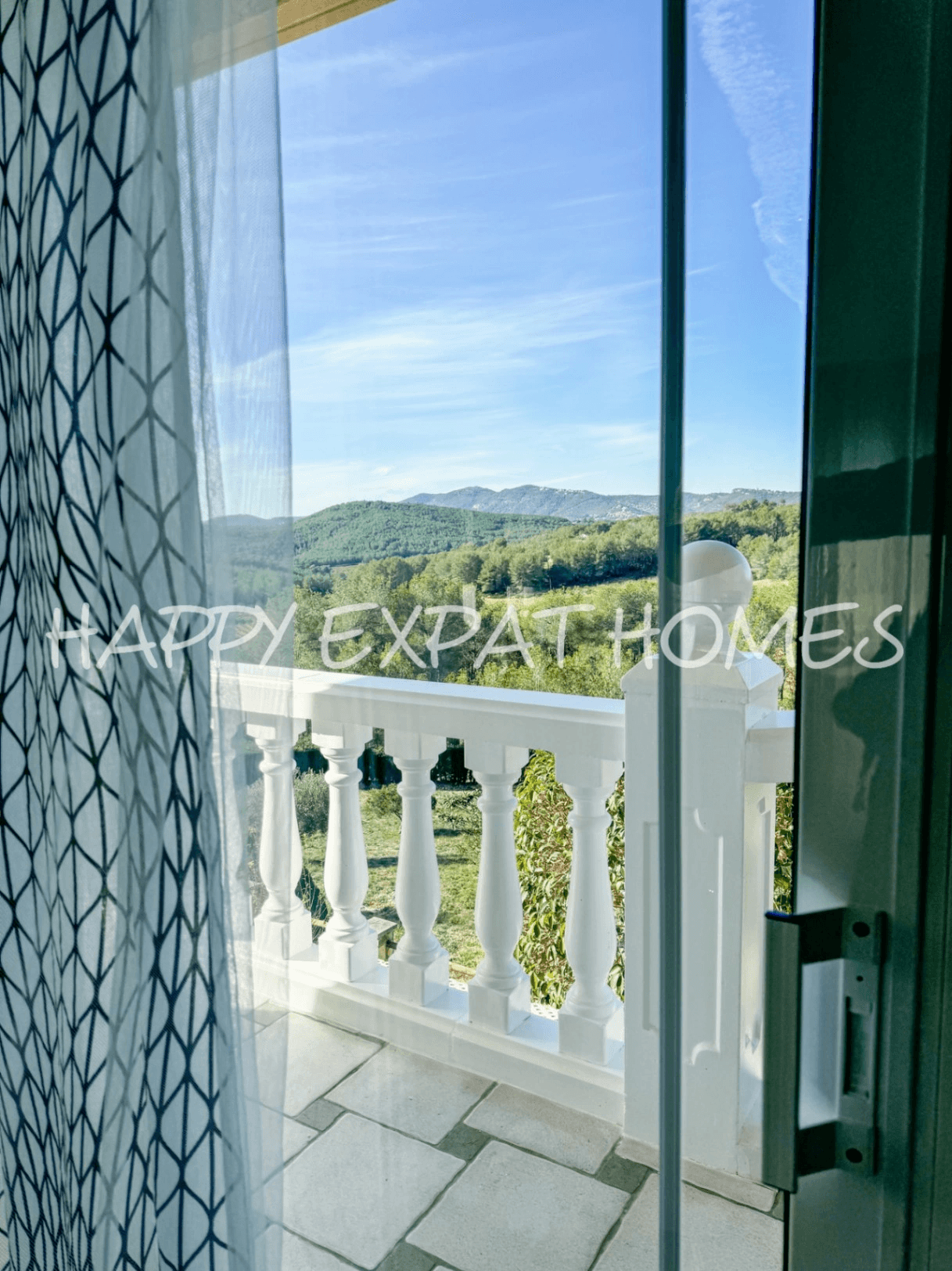 Exceptional villa with fantastic nature park views