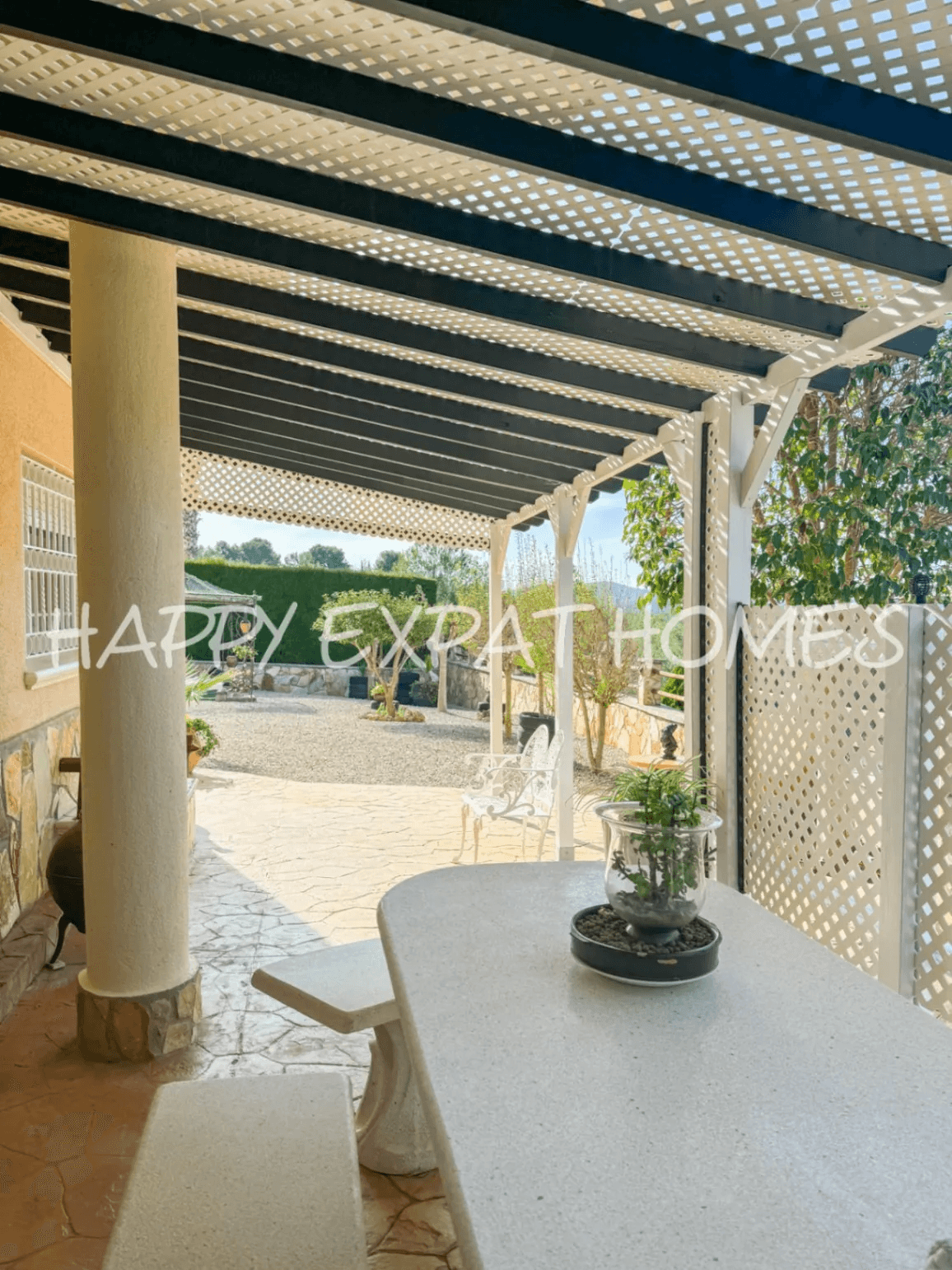 Exceptional villa with fantastic nature park views
