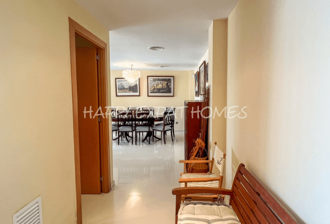 Spacious duplex with seaview and garden in Casas del Mar