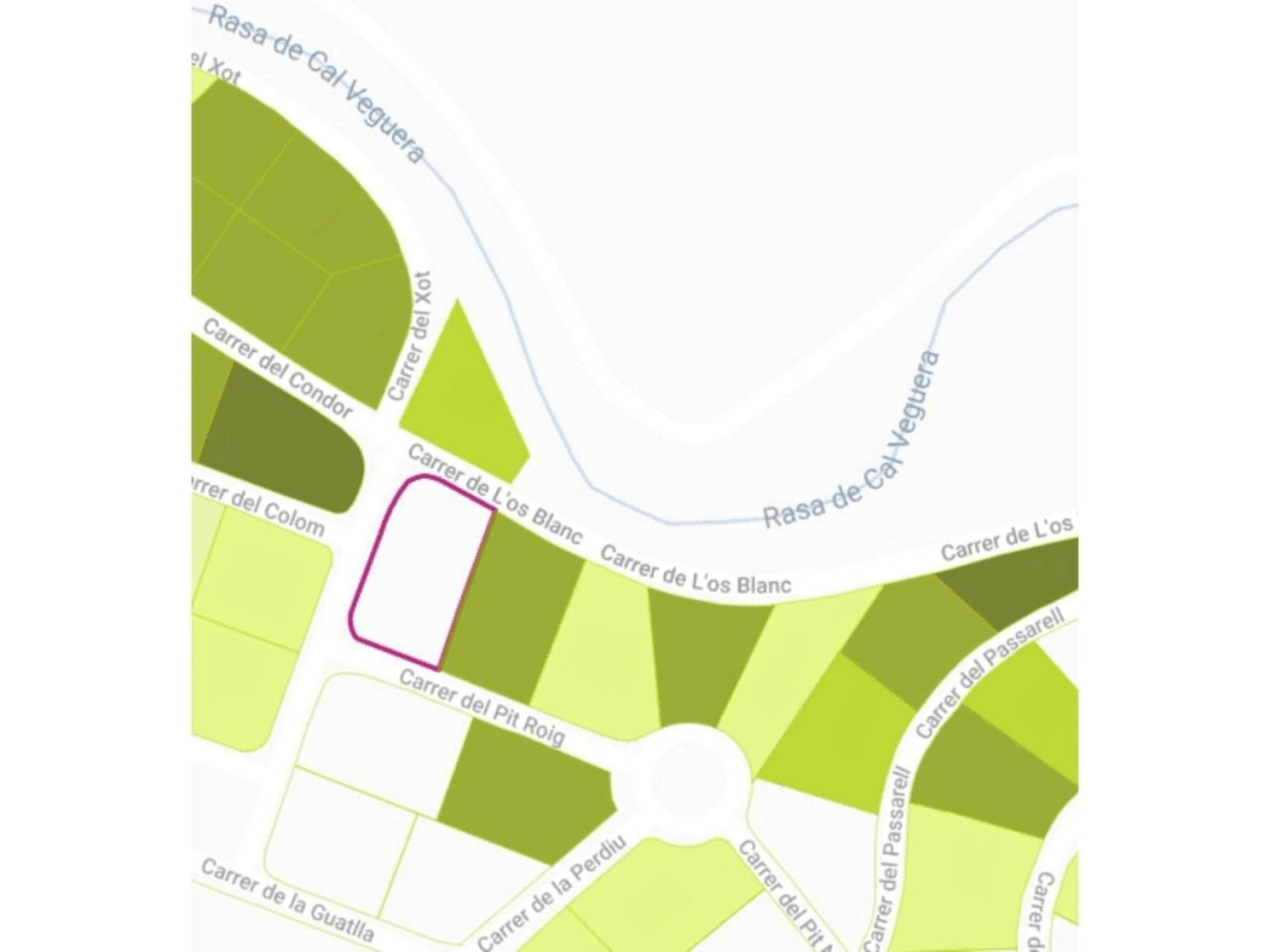 Beautiful, flat plot of 1242 m2s already fenced