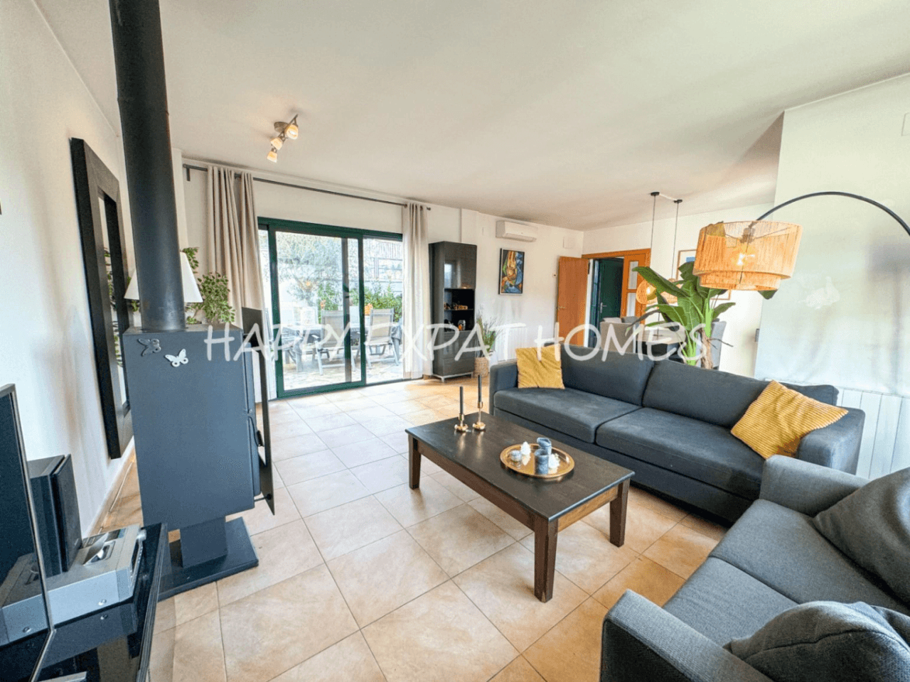 Wonderful modern terraced house with tourist license in Mas Mestre