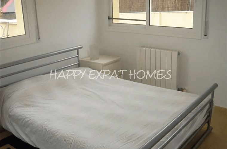 Villa en venta de 5 dormitorios con piscina en Olivella, Barcelona