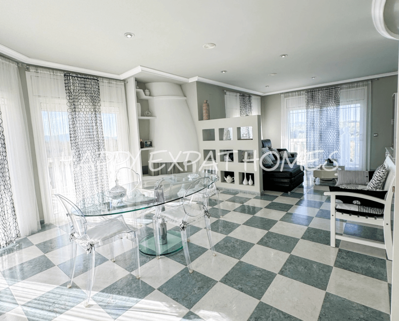 Exceptional villa with fantastic nature park views