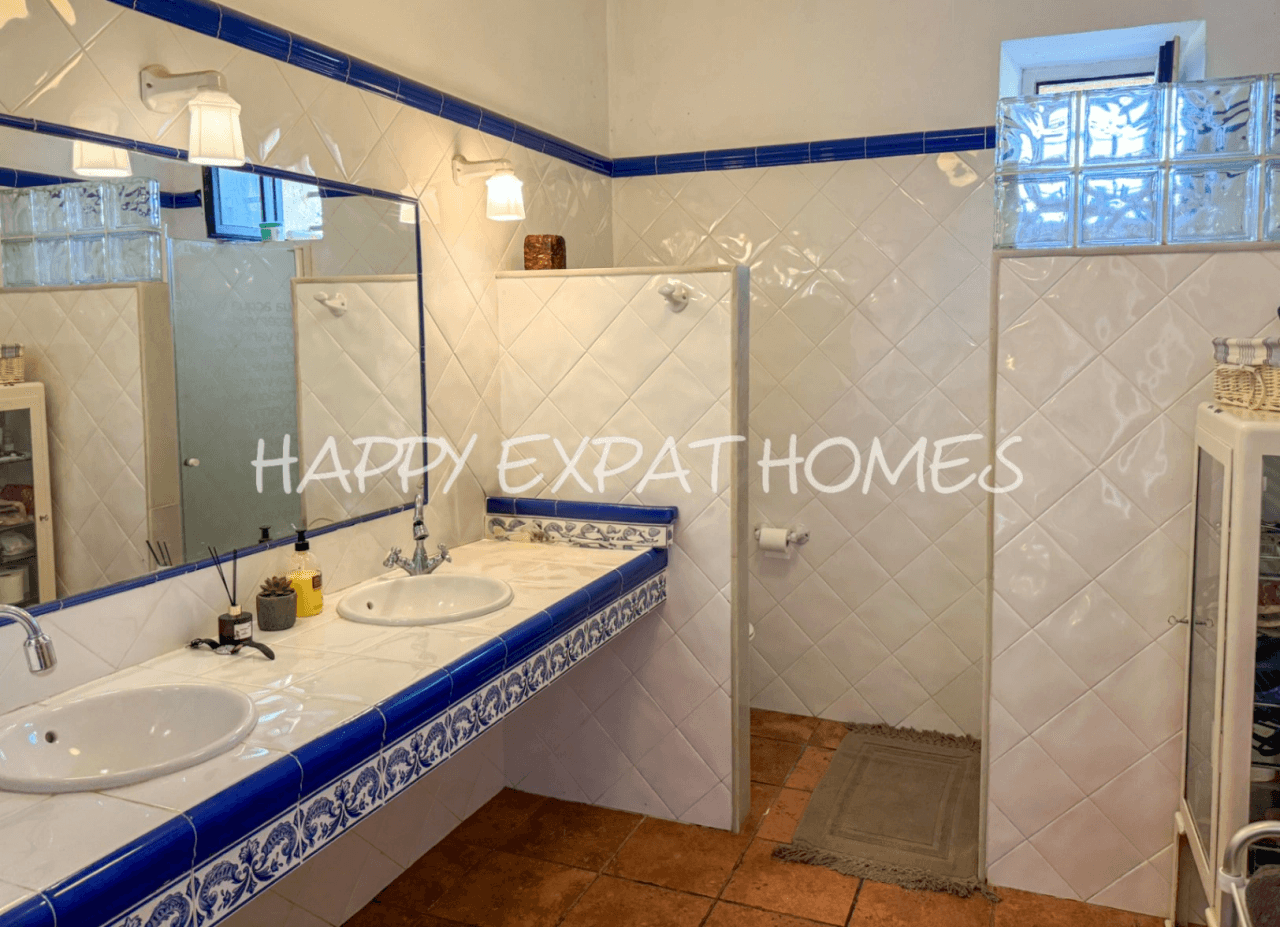 Beautiful Country Estate with endless opportunities near Sitges
