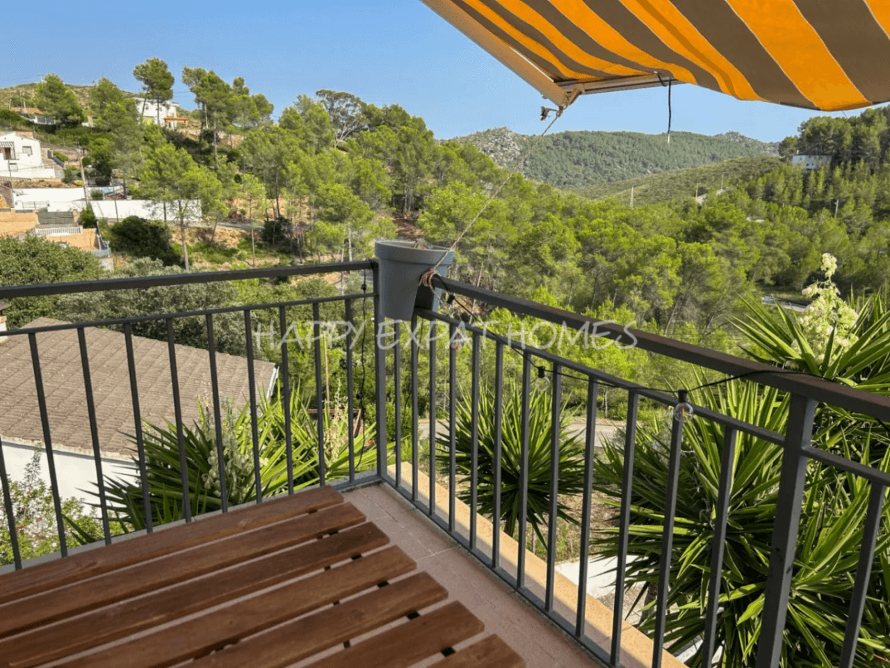House with pool and Independent Apartment and Tourist Licence in Olivella – The Sitges Hills