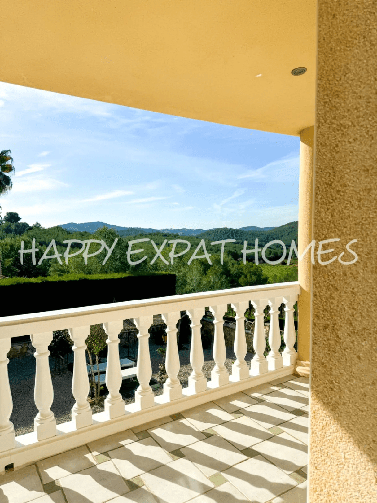 Exceptional villa with fantastic nature park views