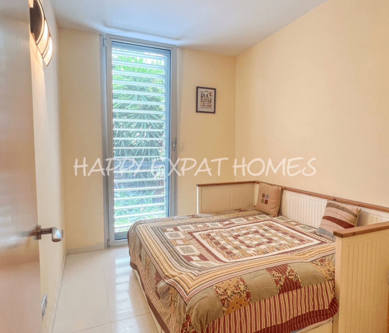 Spacious duplex with seaview and garden in Casas del Mar