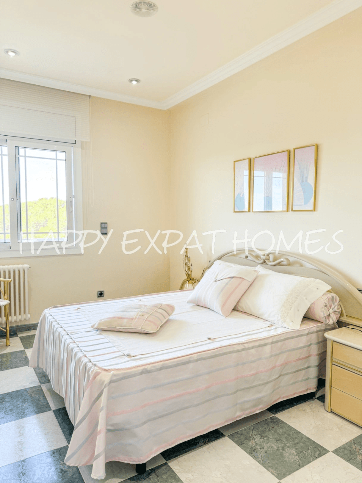 Exceptional villa with fantastic nature park views