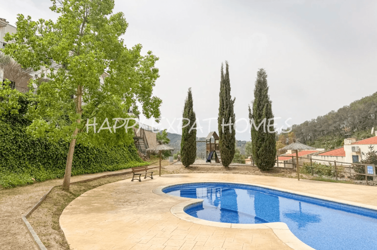 Wonderful modern terraced house with tourist license in Mas Mestre