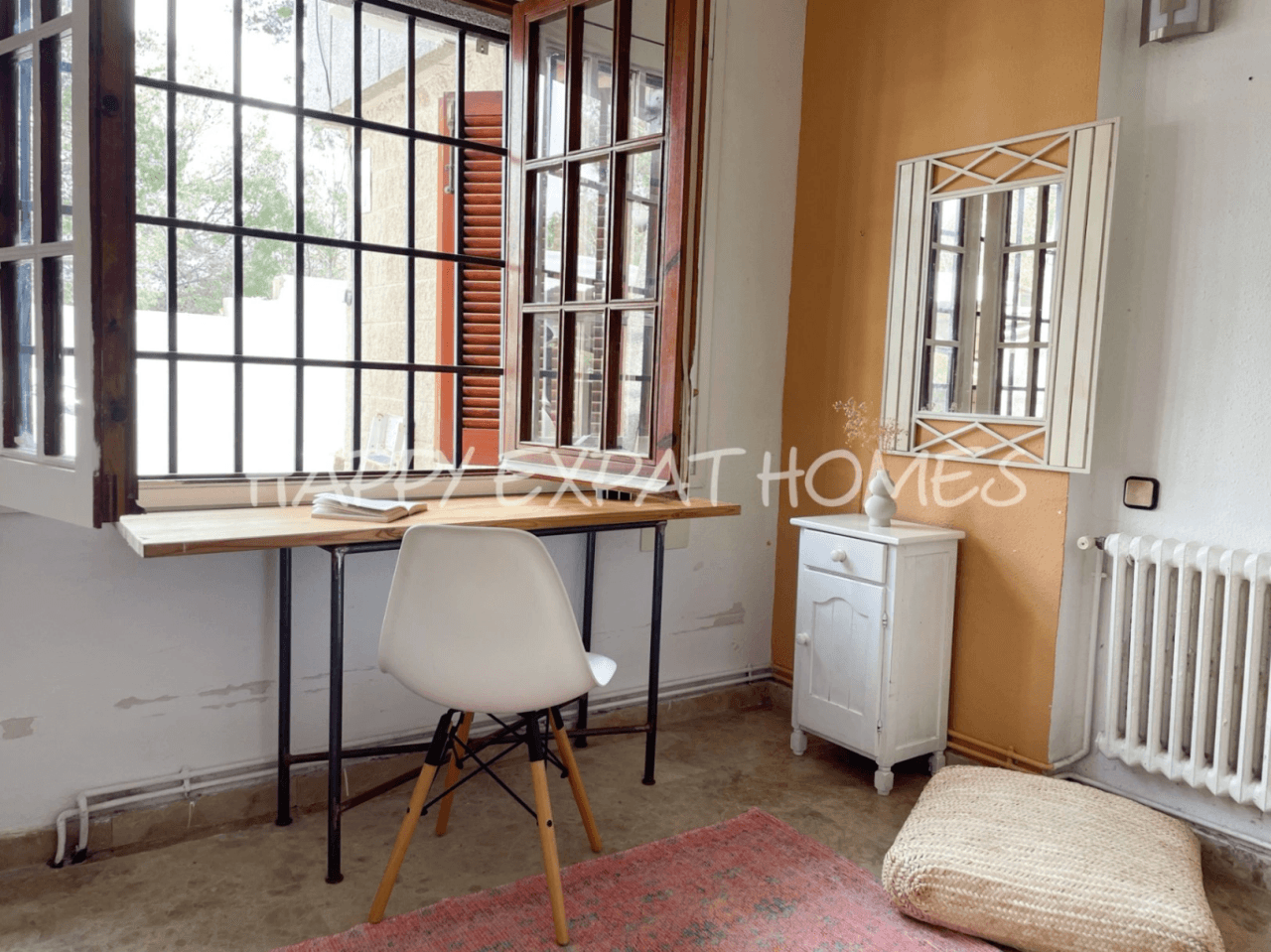Big villa with private woods and tourist license