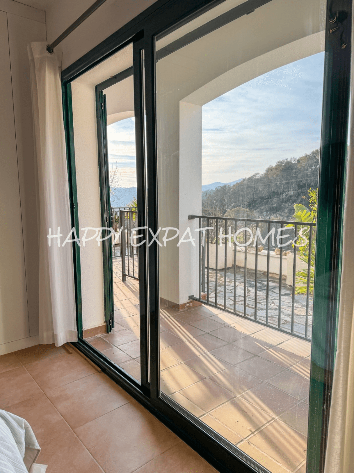 Wonderful modern terraced house with tourist license in Mas Mestre