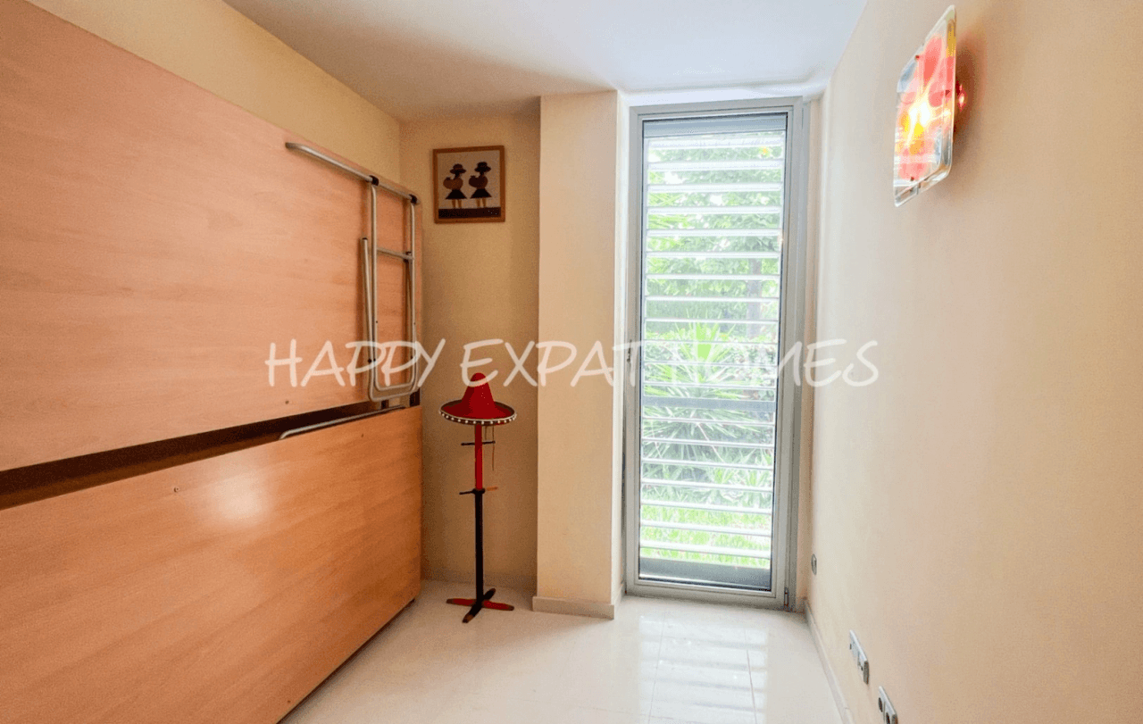 Spacious duplex with seaview and garden in Casas del Mar