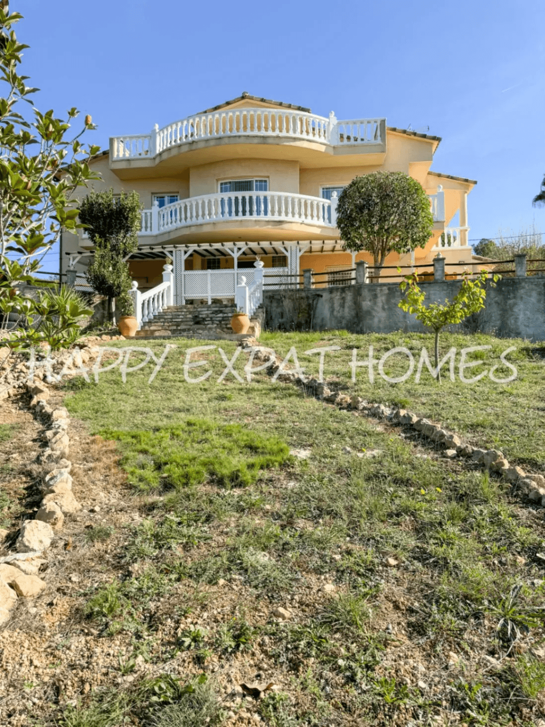 Exceptional villa with fantastic nature park views