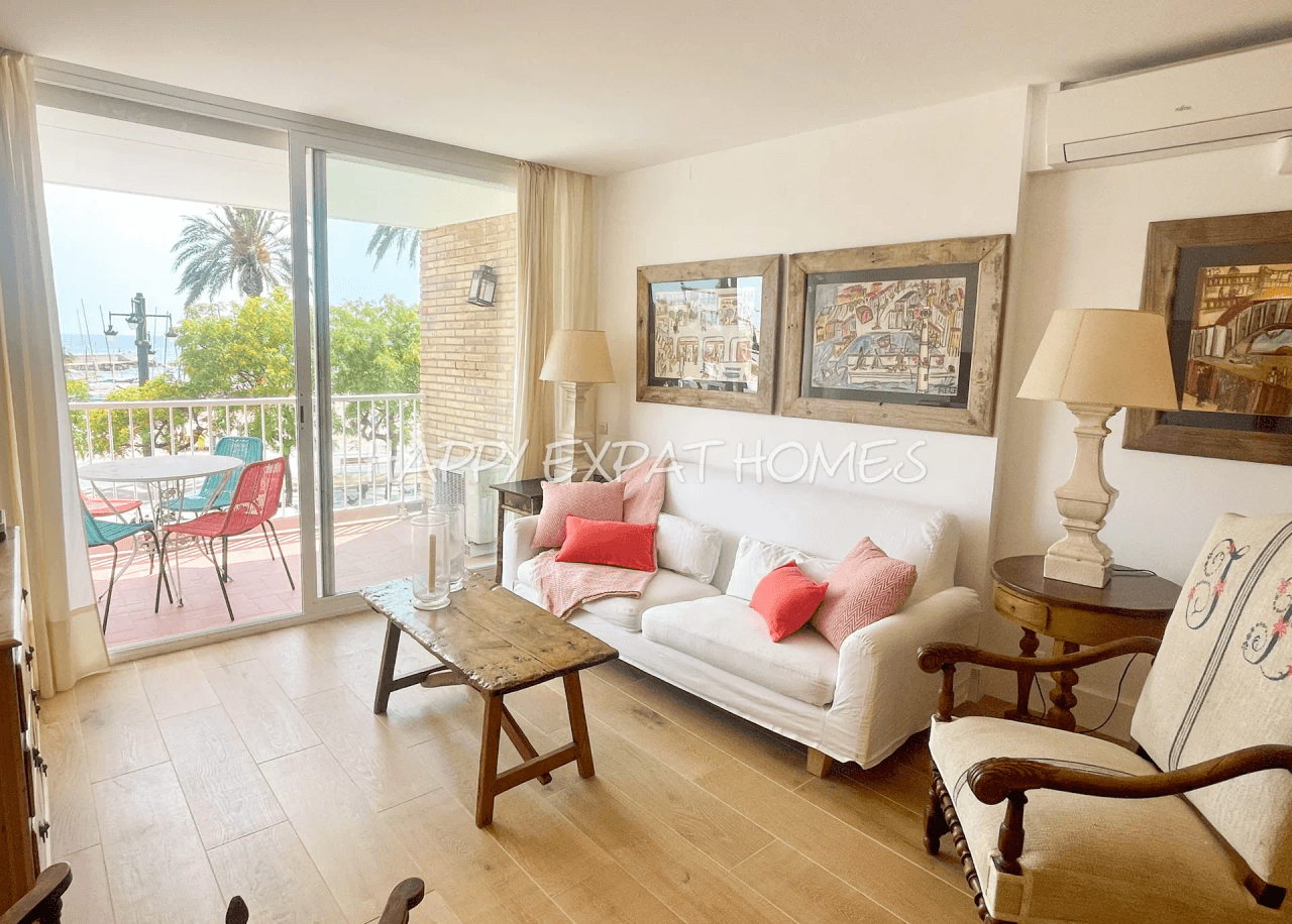 Deco flat in first line - Sitges