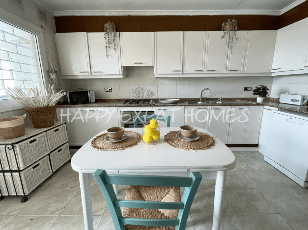 Big villa with private woods and tourist license