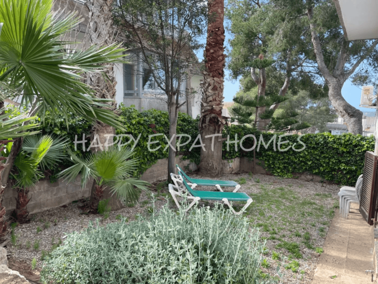 Big villa with private woods and tourist license