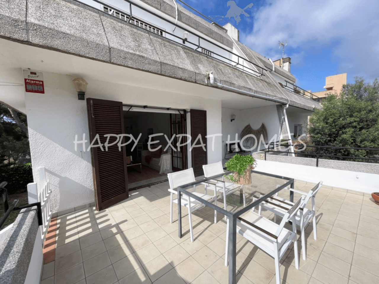 Big villa with private woods and tourist license