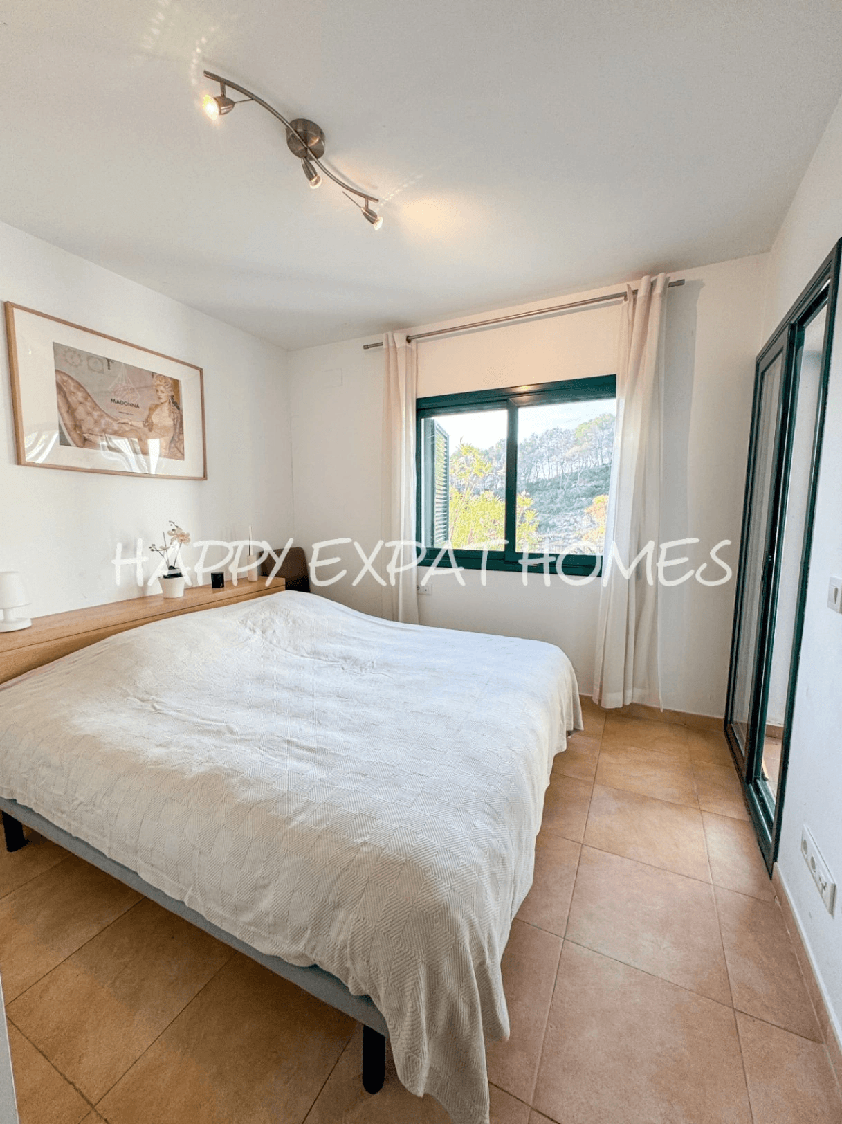 Wonderful modern terraced house with tourist license in Mas Mestre