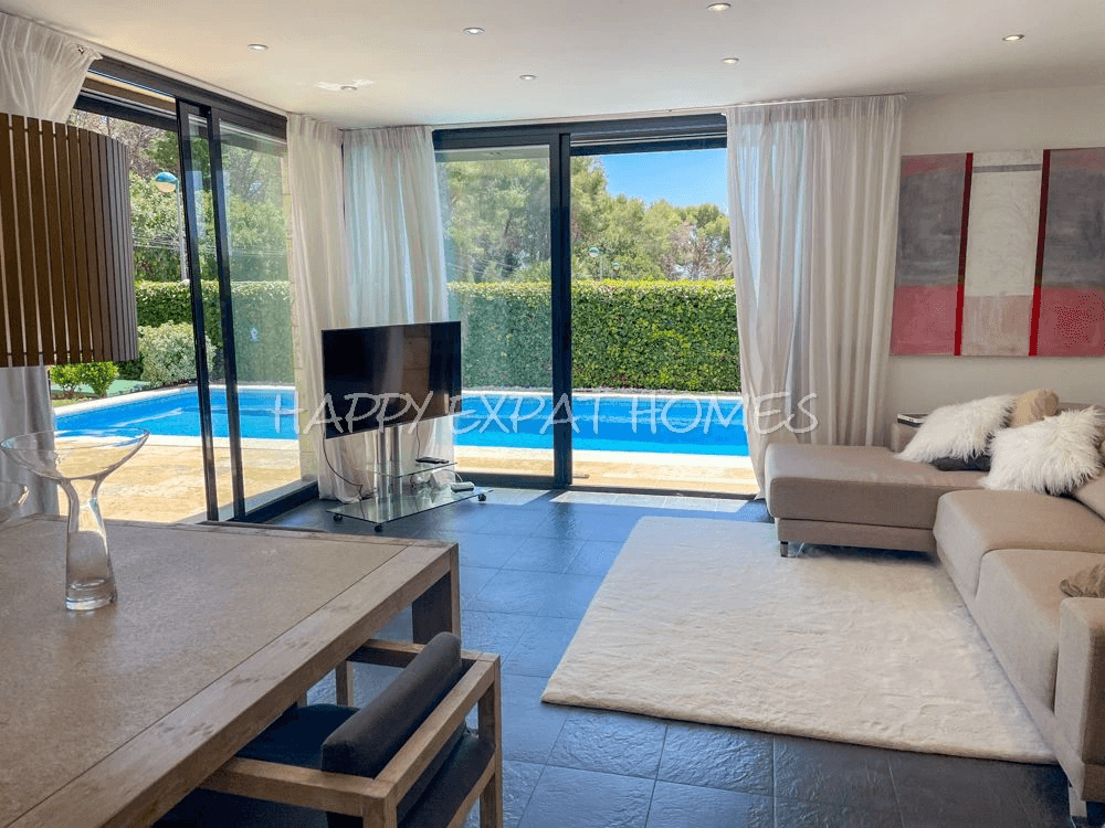 Impressive house with tourist license and sea views in Sitges