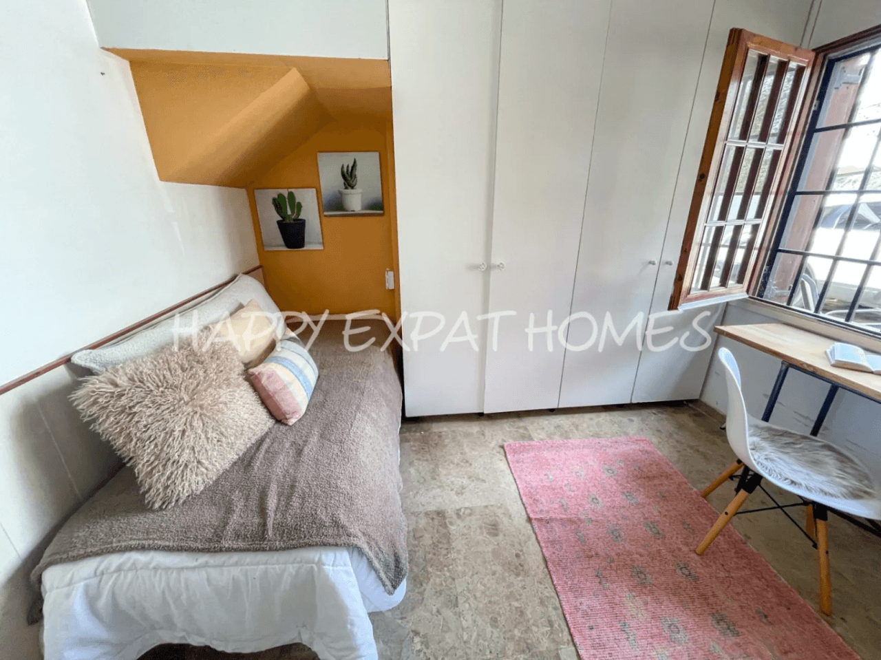 Big villa with private woods and tourist license