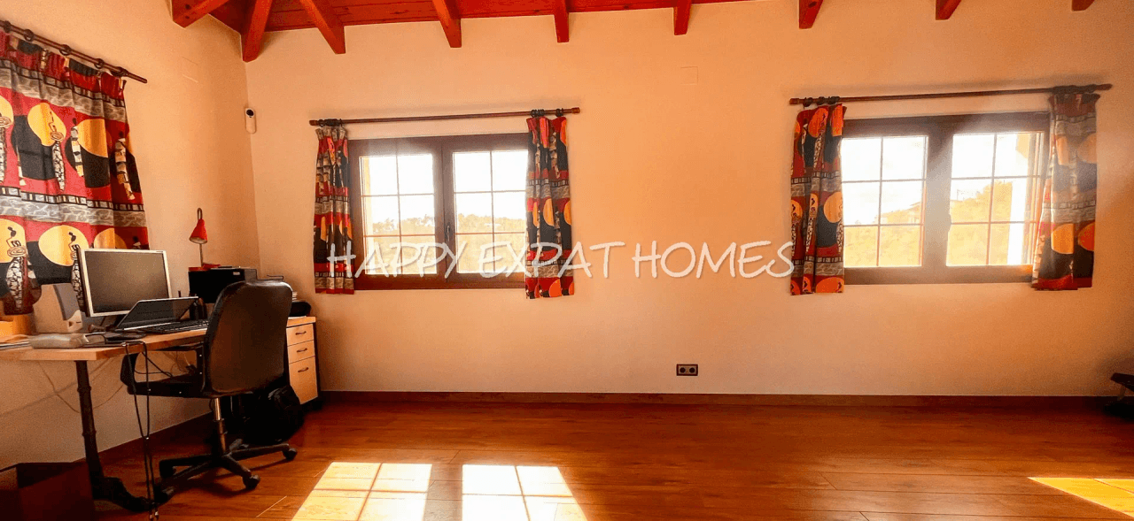 Large duplex house with pool