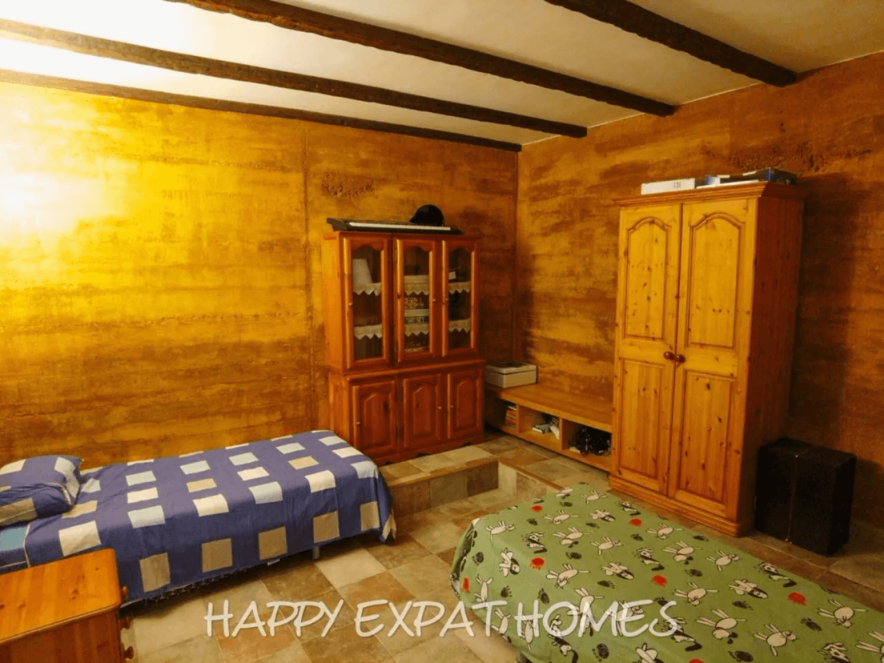 Large duplex house with pool