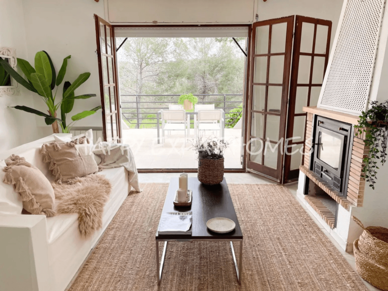 Big villa with private woods and tourist license