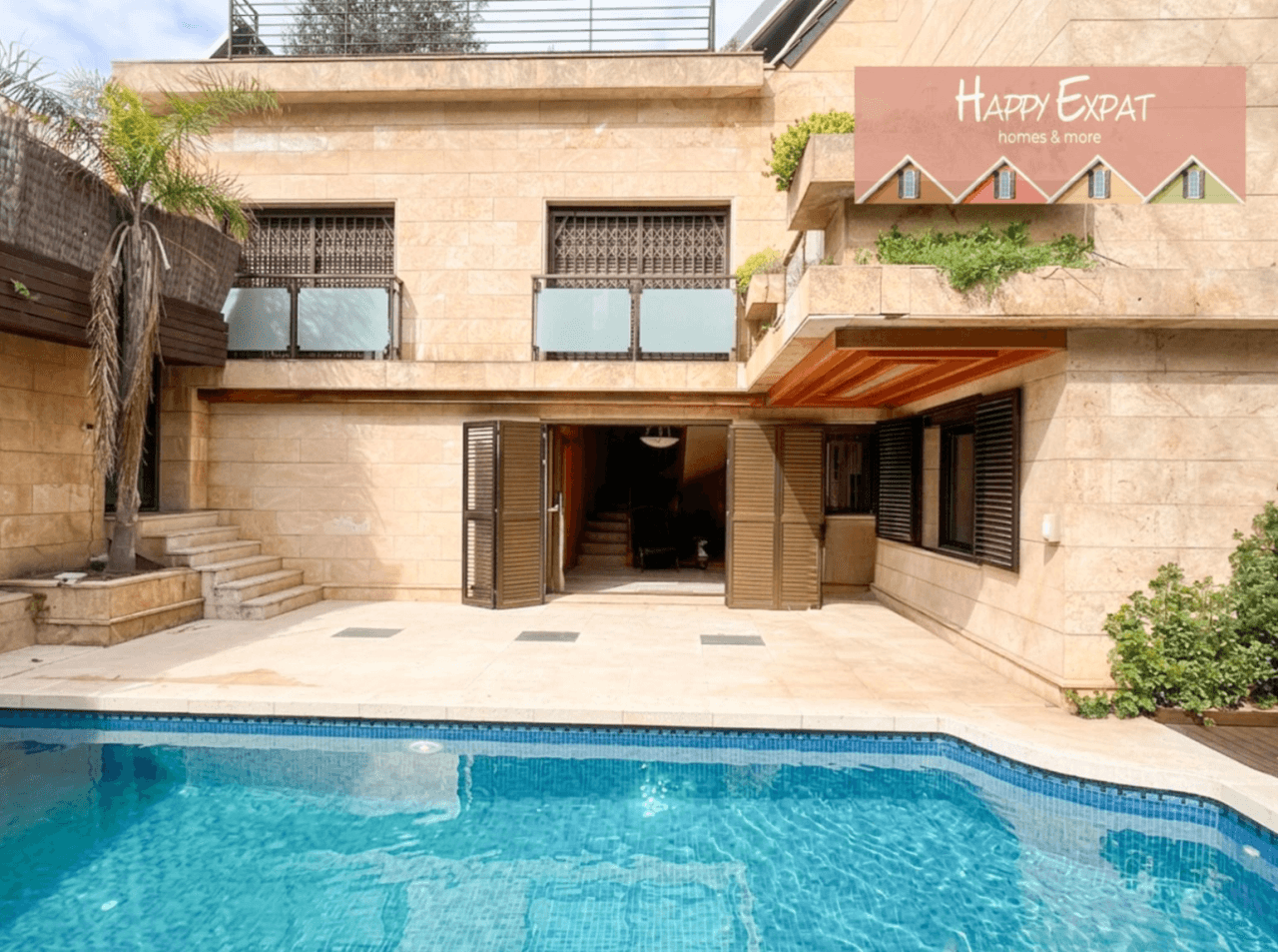 Villa spaziosa con piscina in affitto a Sant Just Desvern