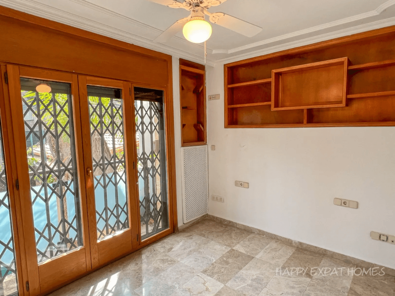 Villa spaziosa con piscina in affitto a Sant Just Desvern