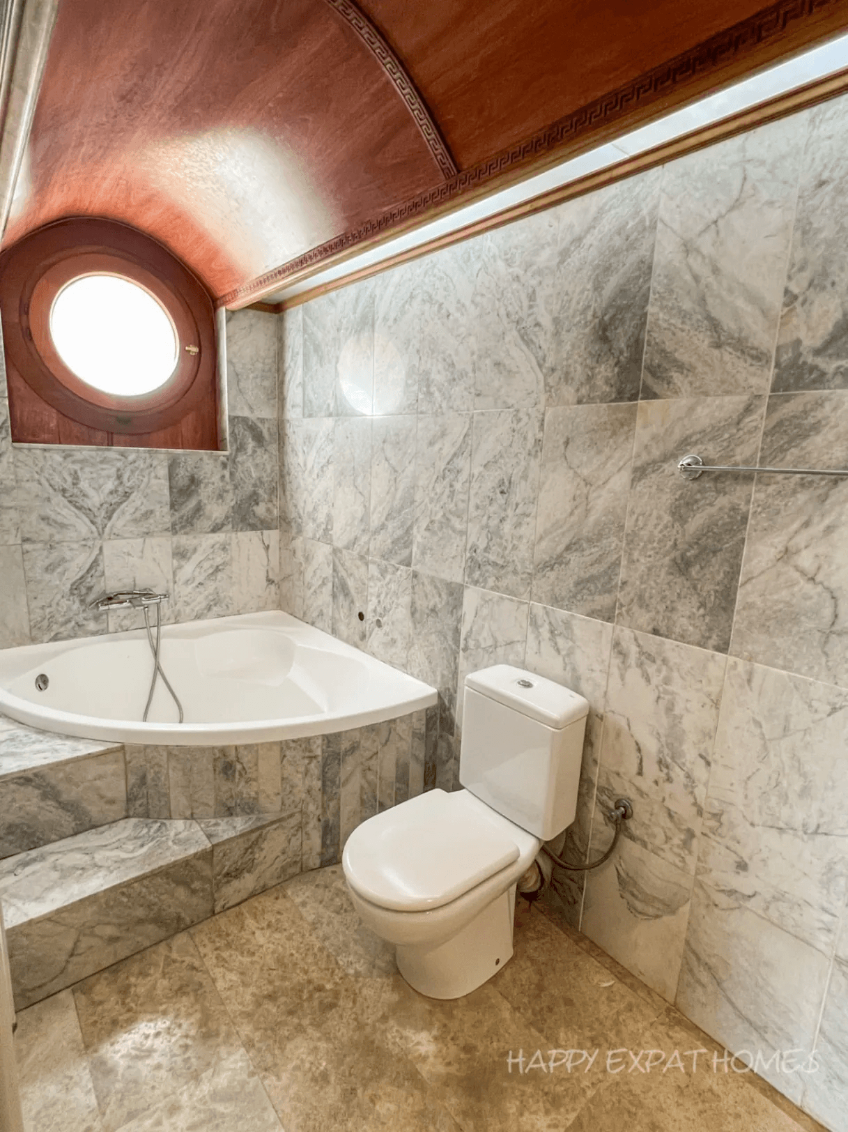 Villa spaziosa con piscina in affitto a Sant Just Desvern
