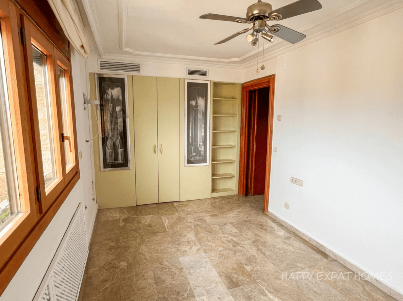 Villa spaziosa con piscina in affitto a Sant Just Desvern