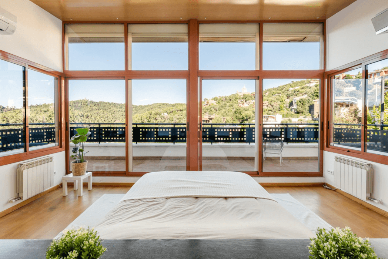 Contemporary Home in Natural Surroundings in Barcelona