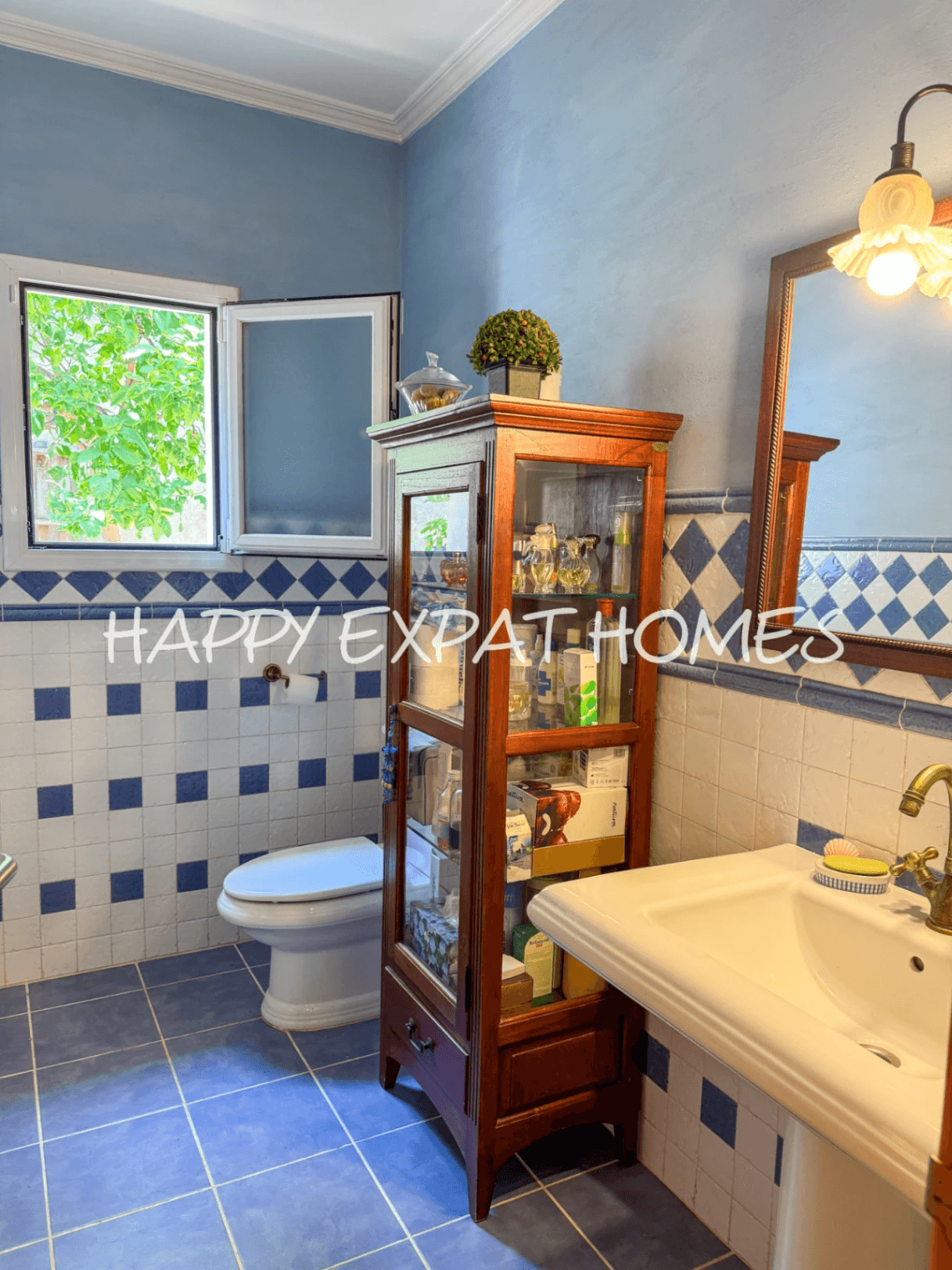Majestic villa with sea views and pool in Quintmar (Sitges)