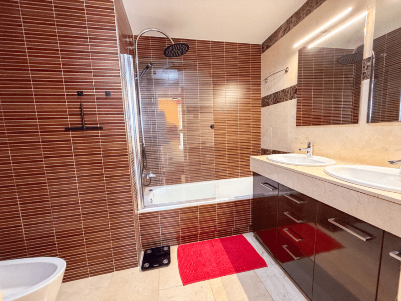 Sea-view townhouse with private garden in gated Vallpineda community, Sitges