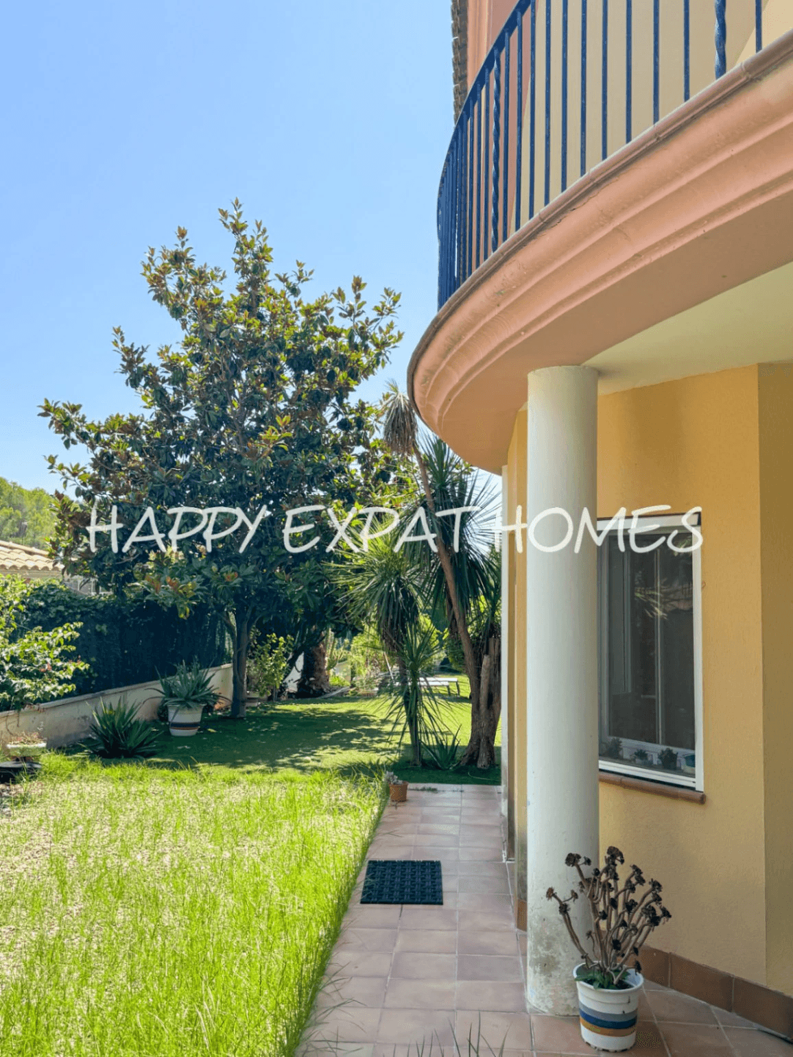 Majestic villa with sea views and pool in Quintmar (Sitges)