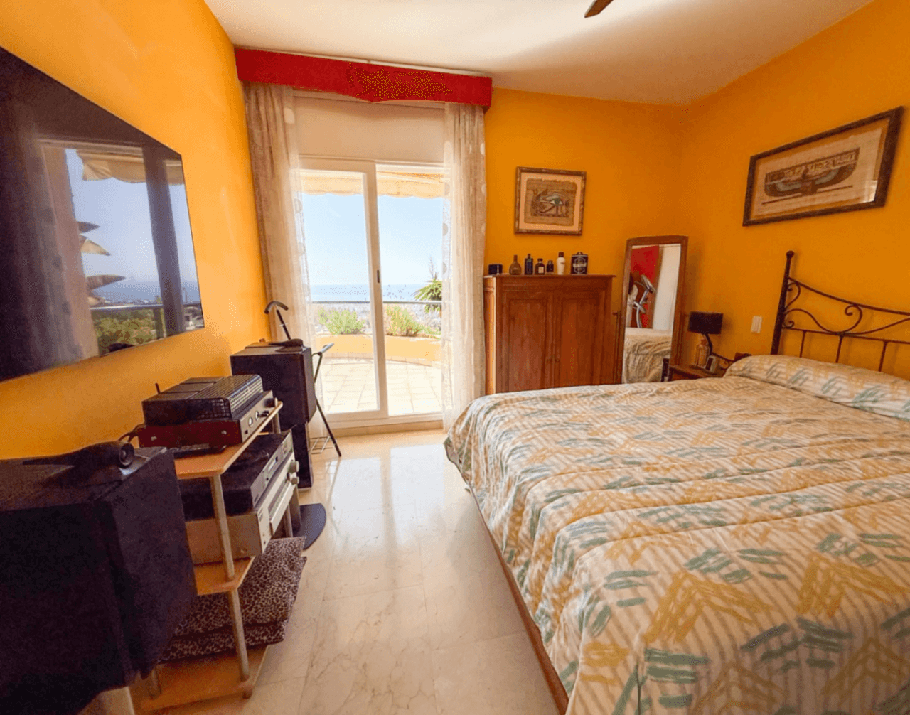 Sea-view townhouse with private garden in gated Vallpineda community, Sitges