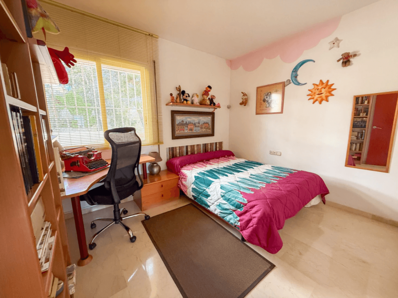 Sea-view townhouse with private garden in gated Vallpineda community, Sitges